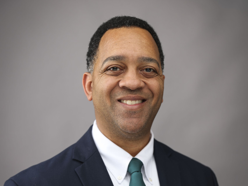 Ivan Squire headshot